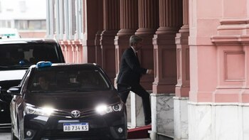 Rogelio Frigerio al ingresar a