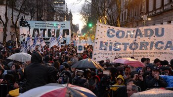 Los docentes volverán a marchar