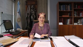 La directora de la Biblioteca