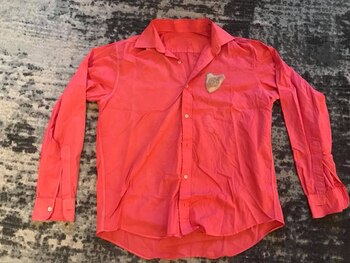 Una de las camisas que