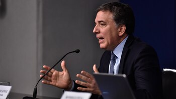 Nicolás Dujovne (Adrián Escandar)