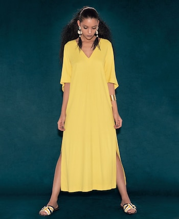 Túnica escote en V con tajos