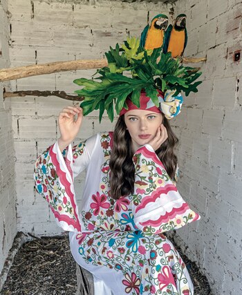 Túnica bordada con mangas amplias (Var’s). (Foto: