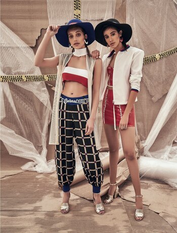 Magalí: top bicolor, pantalón babucha