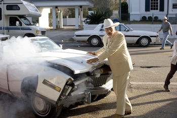 Burt Reynolds en un escena