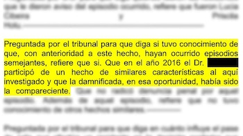 La instructora de residentes declaró que el mismo médico también le había pegado a ella