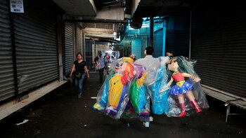 Muchos negocios amanecieron cerrados por