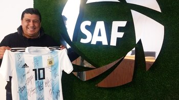 El hincha Ricardo Centurión se