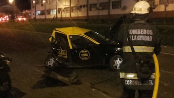 Así quedó el taxi después