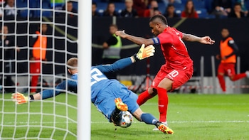 Jefferson Farfan fue uno de los jugadores más activos de Perú ante Alemania (REUTERS)