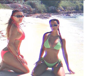 Kim Kardashian junto a Larsa