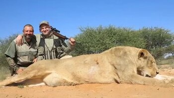 George Ragozin (a la izquierda)