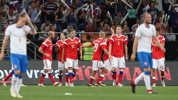 Rusia goleó 5-1 a República