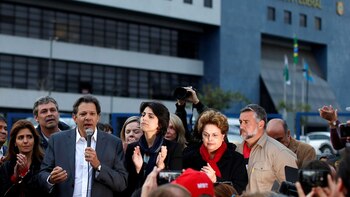 La ex presidente Rousseff acompañó