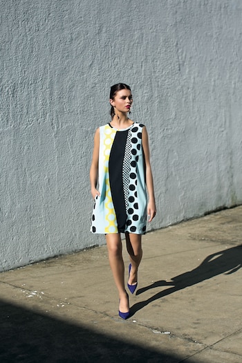 Vestido a lunares corto y