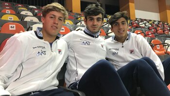 Román Burruchaga, Santiago De La