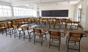 La ex maestra podrá conservar