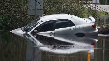 Decenas de autos quedaron atrapados