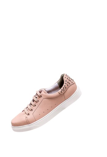 Zapatillas de cuero con tachas