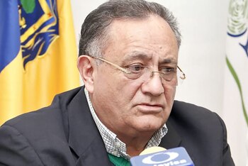 Octavio Cotero, ahora ex director