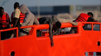 REUTERS/Jon Nazca. Migrantes en un