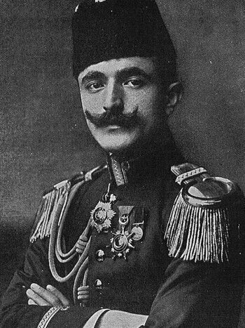 İsmail Enver, oficial otomano y