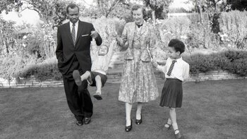 Seretse, Ruth y dos de