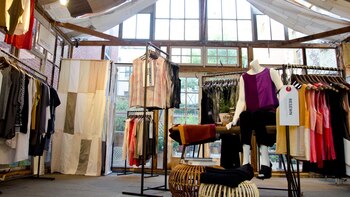 Tienda de Eileen Fisher. La