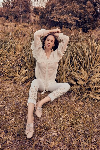 Blusa de gasa con lazo ($