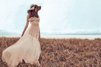 Vestido largo de tul con