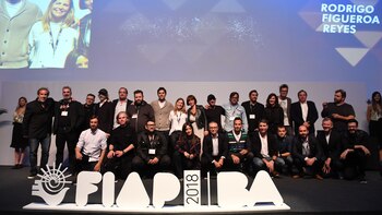 Rodrigo Figueroa Reyes junto a