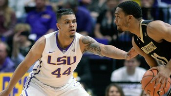 Wayde Sims, jugador de 20