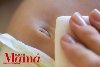 La limpieza de la zona del ombligo asusta a los padres pero es una tarea sencilla. Foto: Archivo Atlántida / Para Ti Mamá.