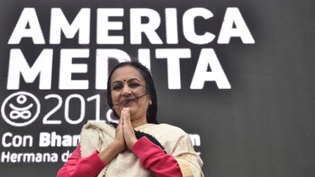 Bhanumati Narsimhan, hermana de Sri