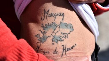Las islas Malvinas tatuadas en