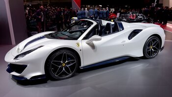 Ferrari 488 Pista Spider participa