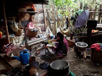 Jailocou, de 18 años, cocina