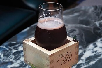 Speak Low en Shanghái