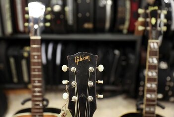 Varias guitarras “Headbanger” de Gibson