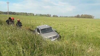Bomberos zonales trabajan en el