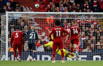 Mahrez erró un penal a