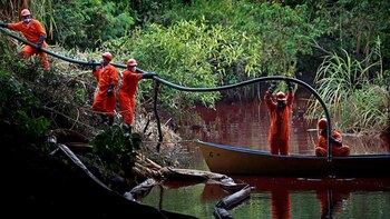 Equipos de Pemex y de