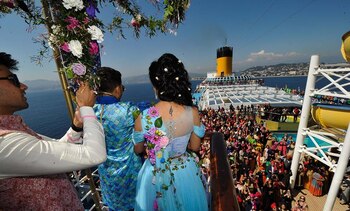 Hubo tres grandes fiestas temáticas.