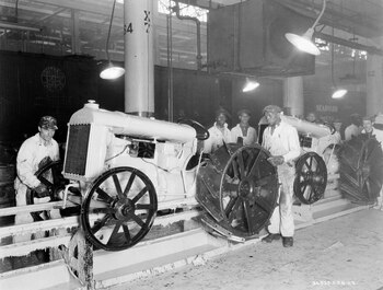 1923 Ford Rouge – tractor – (Prensa Ford)