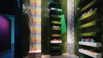 La escenografía diseñada por Hervé