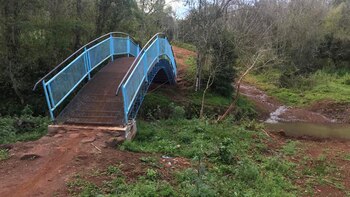 La idea es construir un puente similar al de la imagen