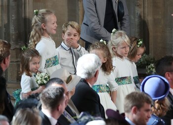 El principe George risueño y