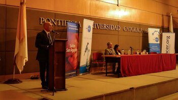 El doctor Jorge Dureaume, presidente