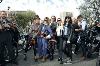 Las mujeres acompañaron a sus