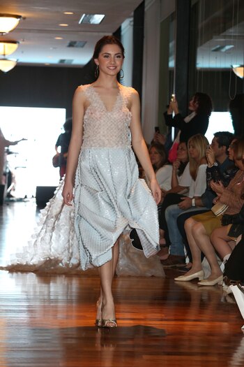 Vestido corto con sachet de